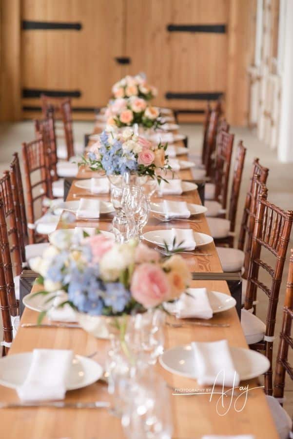 reception, tablescape, head table, long banquet table, indian wedding, portland wedding flowers, portland wedding florist, oregon wedding florist, oregon wedding flowers, east indian wedding, northwest wedding, redland family farm