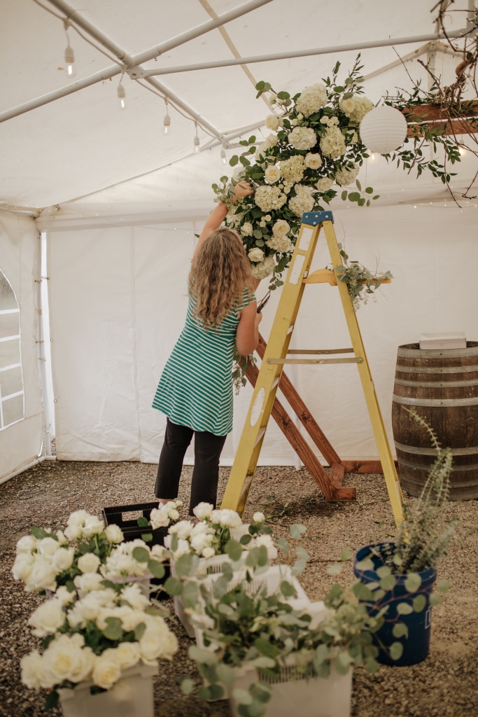 wedding florist, portland wedding florist, oregon wedding florist, wedding flowers, hiring professional florist, white wedding flowers, wedding flowers, altar arrangement, arbor installation