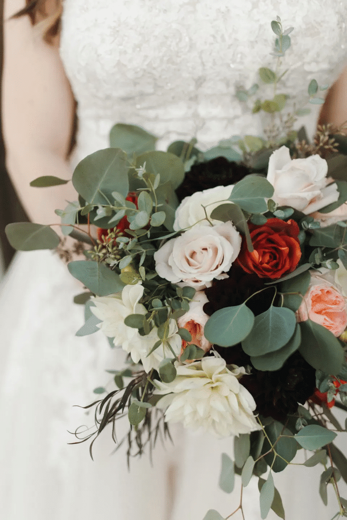 Lush romantic bridal bouquet for a Portland wedding in autumn